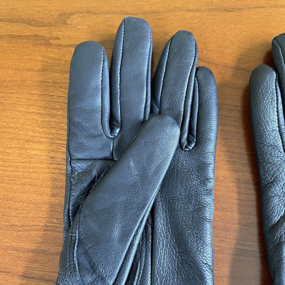 Black 100% Genuine Leather Women's Gloves - Picture 7 of 8